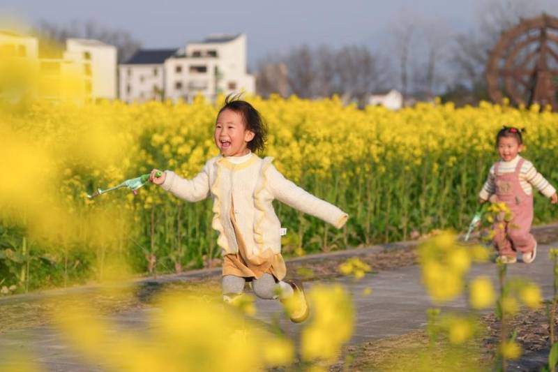  消费心理的重构逻辑：春季市场火爆背后的深层动因分析 新闻 消费心理的重构逻辑：春季市场火爆背后的深层动因分析 新闻