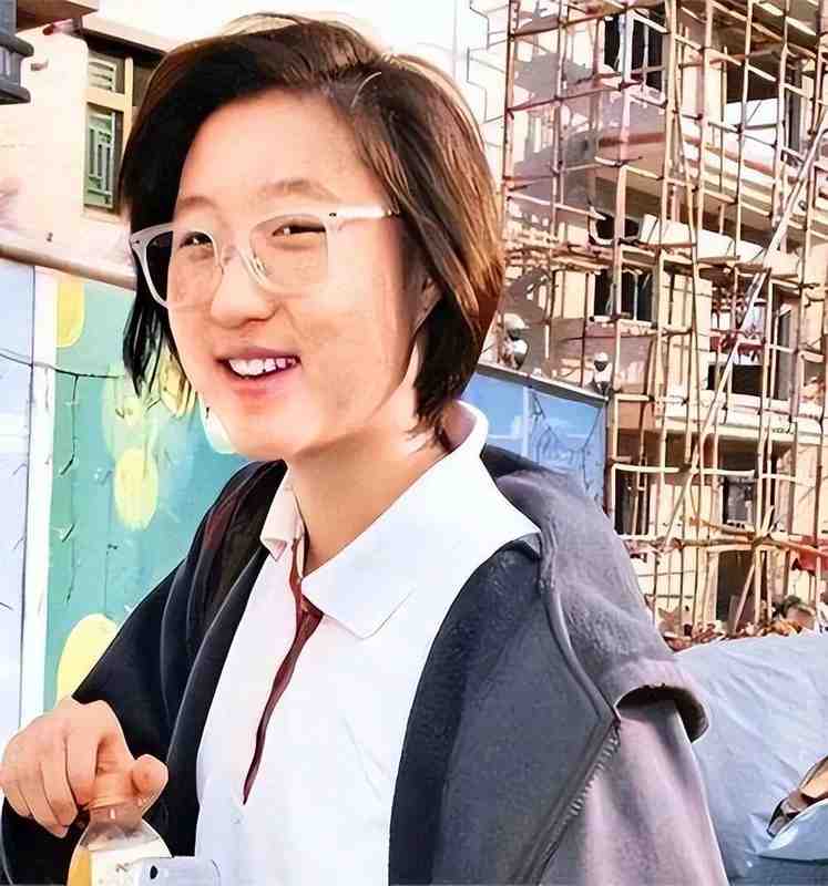  绝密档案解封：功夫巨星与失落之女的二十六年和解真相 娱乐新闻