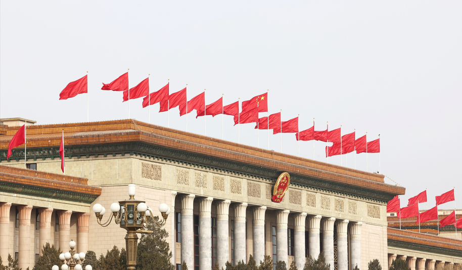  技术治理视角下的未成年人网络安全：平台内容监管的深层困境与破局之道 新闻