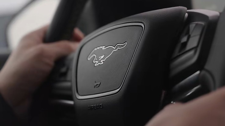  端侧AI加速上车：面壁智能汽车业务线的战略深意 汽车科技