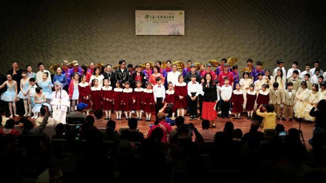 听见爱的频率：听障儿童合唱团的声乐技术突破与公益实践