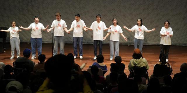  听见爱的频率：听障儿童合唱团的声乐技术突破与公益实践 文化旅游